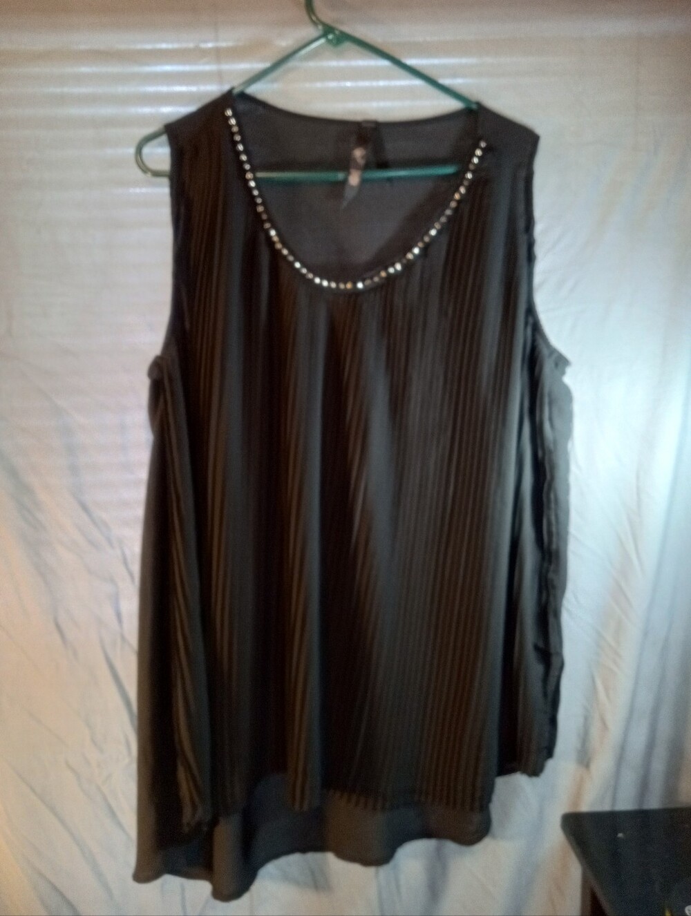 Melissa McCarthy Women's Black Pleated Sleeveless Top with Embellished Neckline